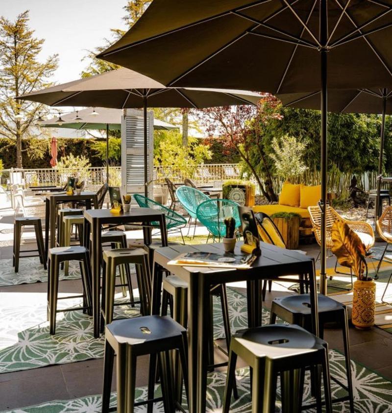 Le Safari Hotel Restaurant Carpentras Exterior foto